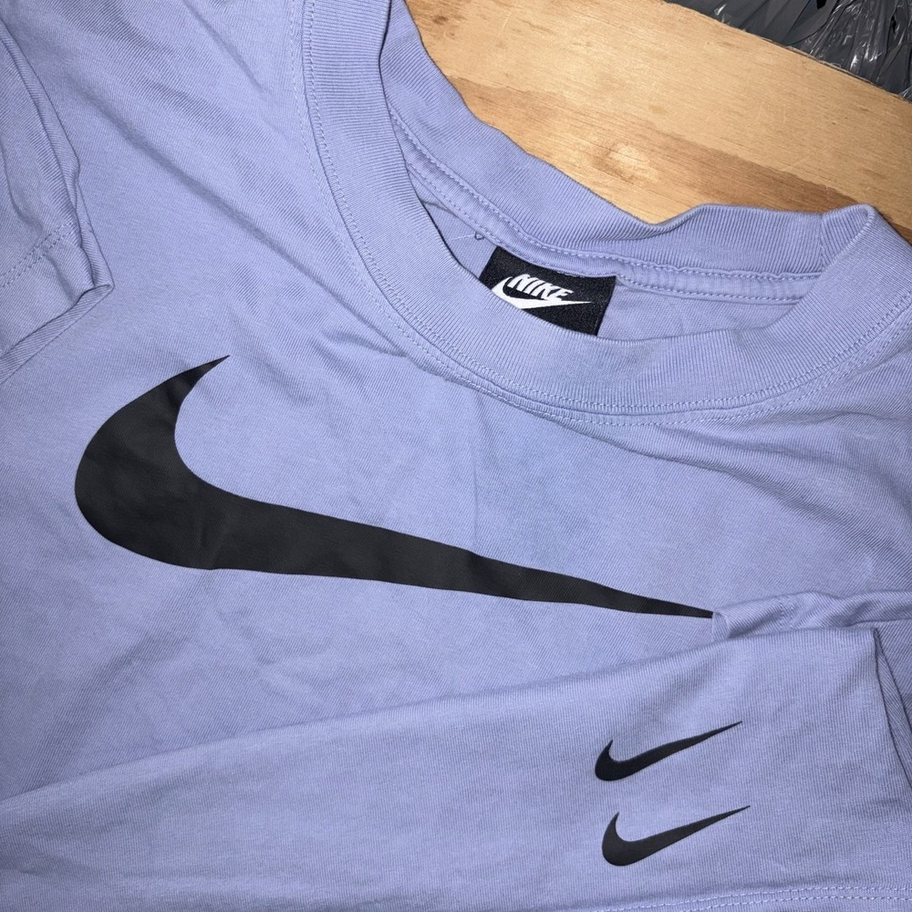 Nike Sportswear Swoosh Cropped T-shirt Purple‎ Medium Crop Loose Fit Cotton